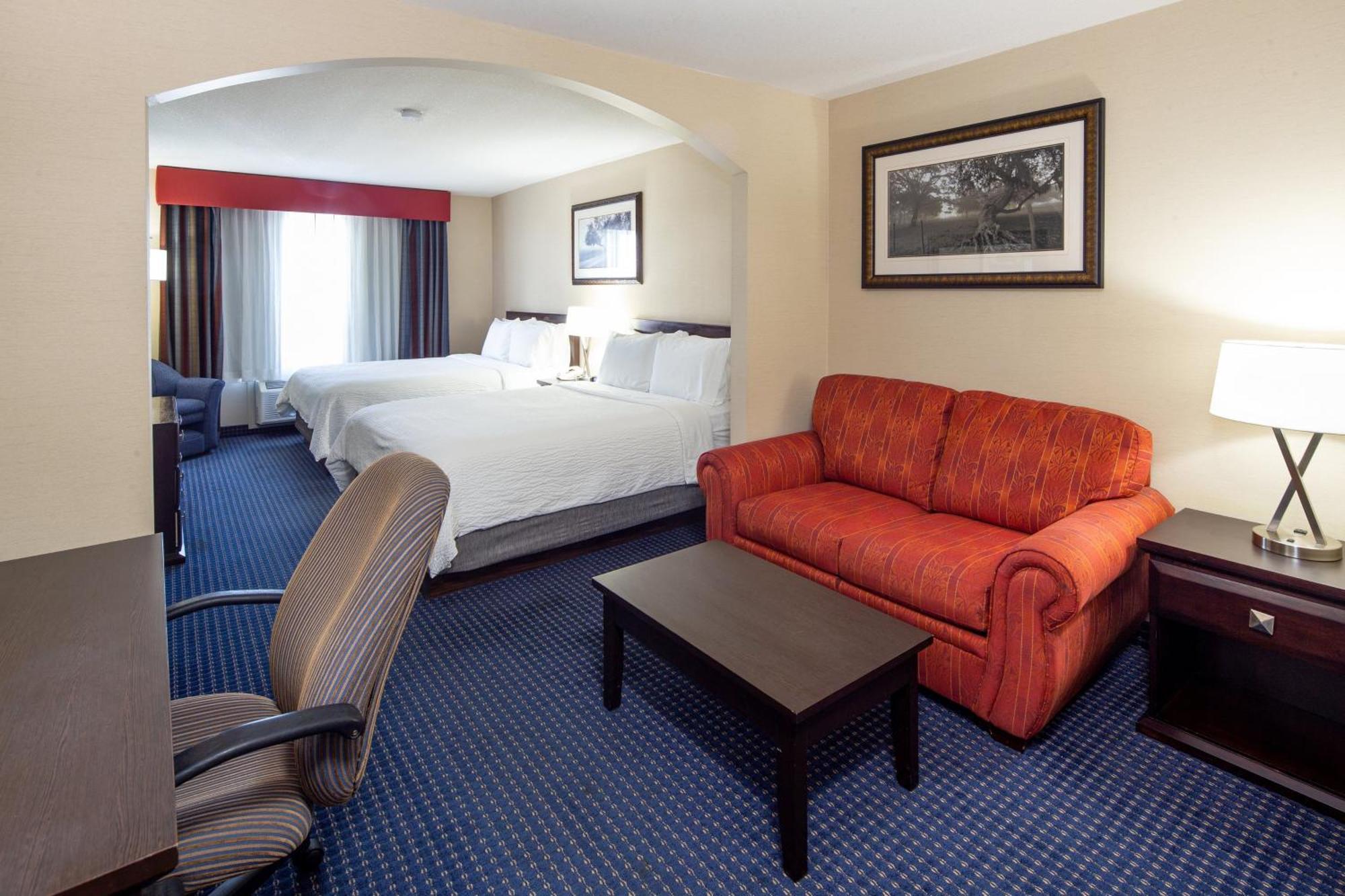 Holiday Inn Express Hotel & Suites Edson By Ihg Екстер'єр фото