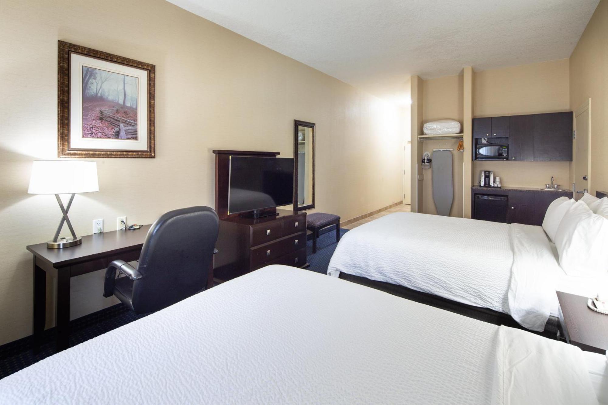 Holiday Inn Express Hotel & Suites Edson By Ihg Екстер'єр фото