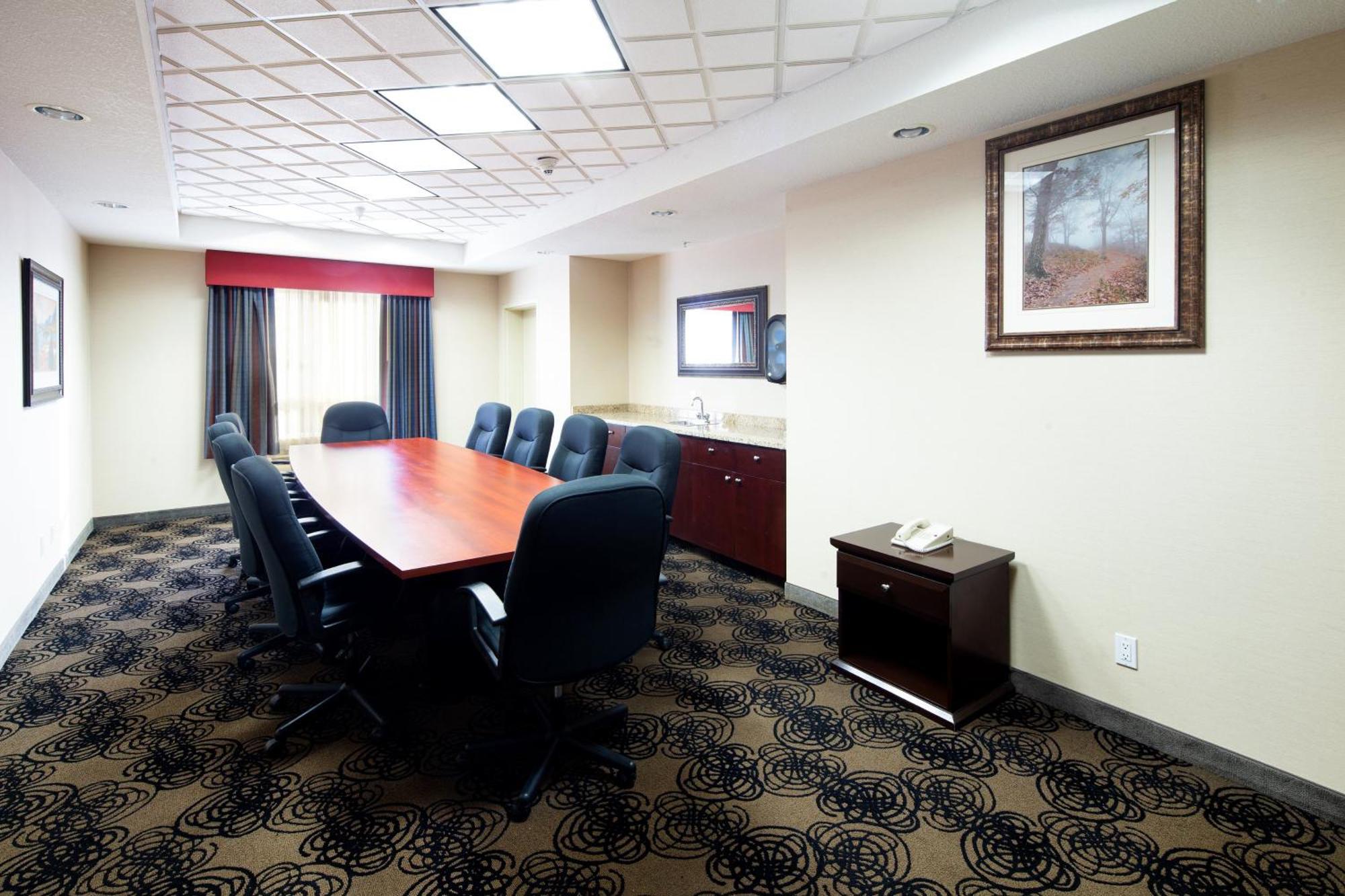 Holiday Inn Express Hotel & Suites Edson By Ihg Екстер'єр фото