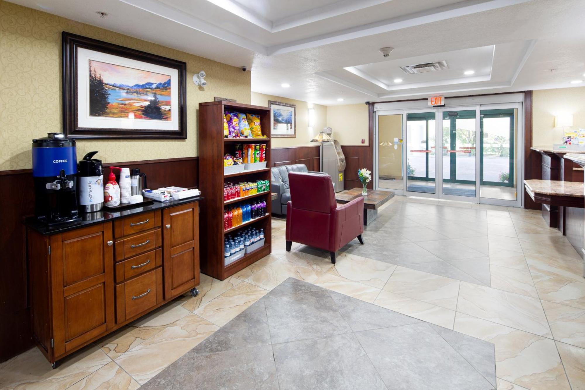 Holiday Inn Express Hotel & Suites Edson By Ihg Екстер'єр фото