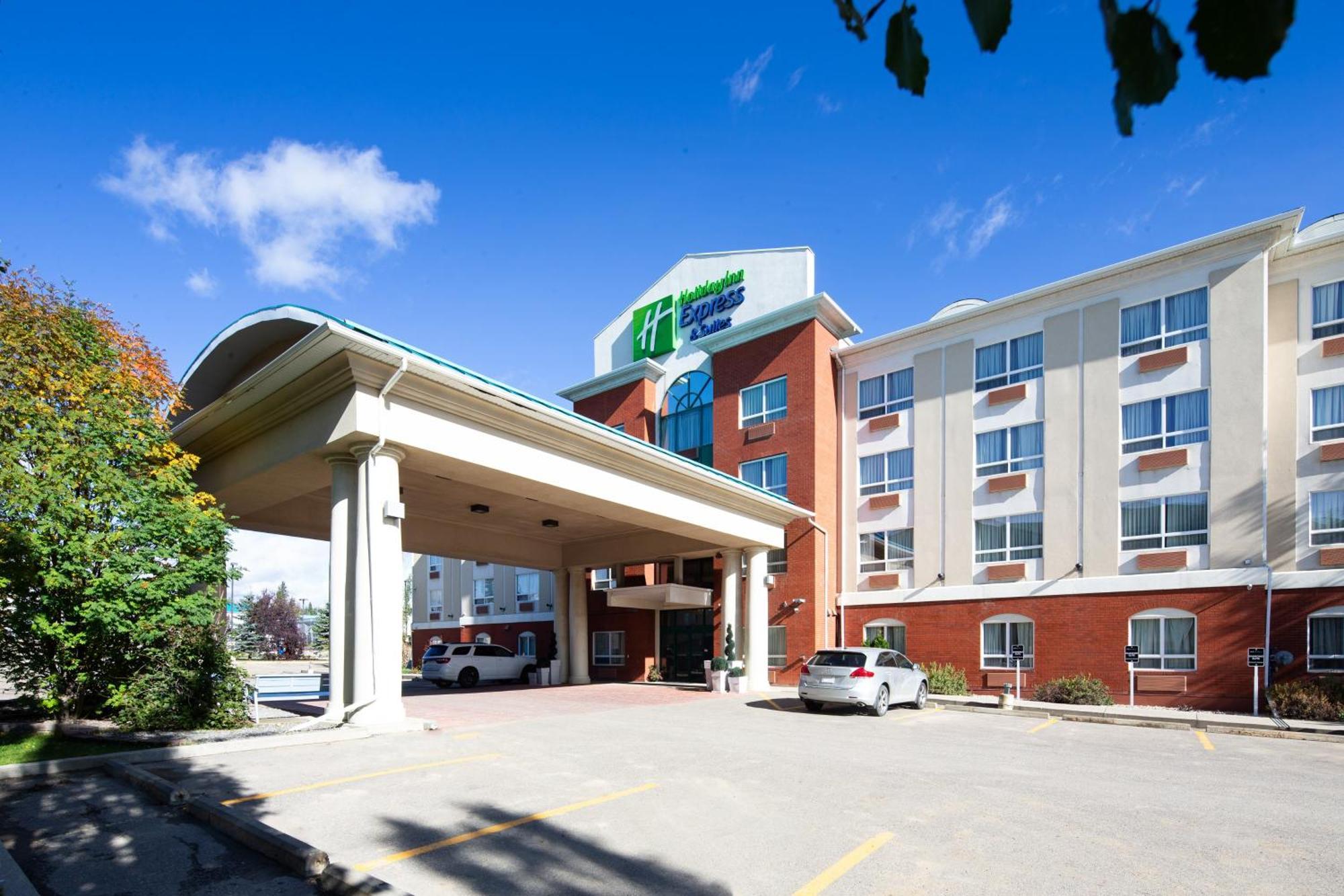 Holiday Inn Express Hotel & Suites Edson By Ihg Екстер'єр фото