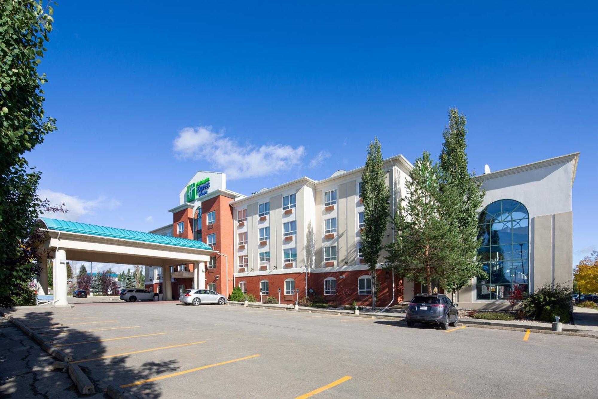 Holiday Inn Express Hotel & Suites Edson By Ihg Екстер'єр фото