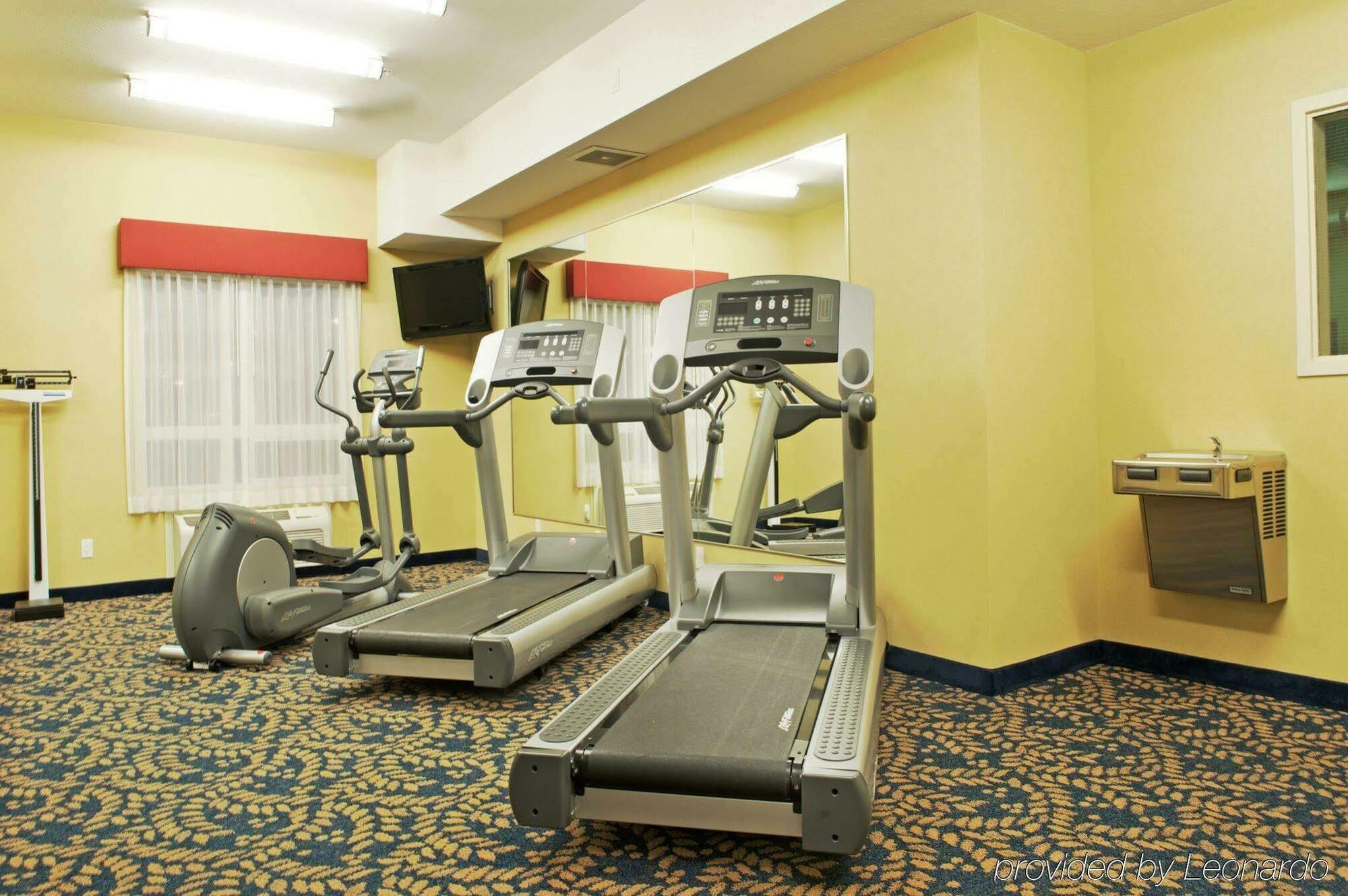 Holiday Inn Express Hotel & Suites Edson By Ihg Екстер'єр фото