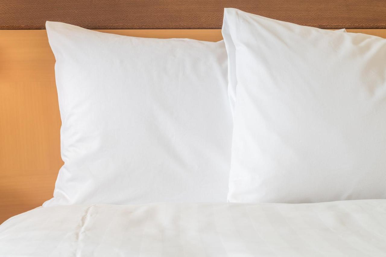 Holiday Inn Express Hotel & Suites Edson By Ihg Екстер'єр фото